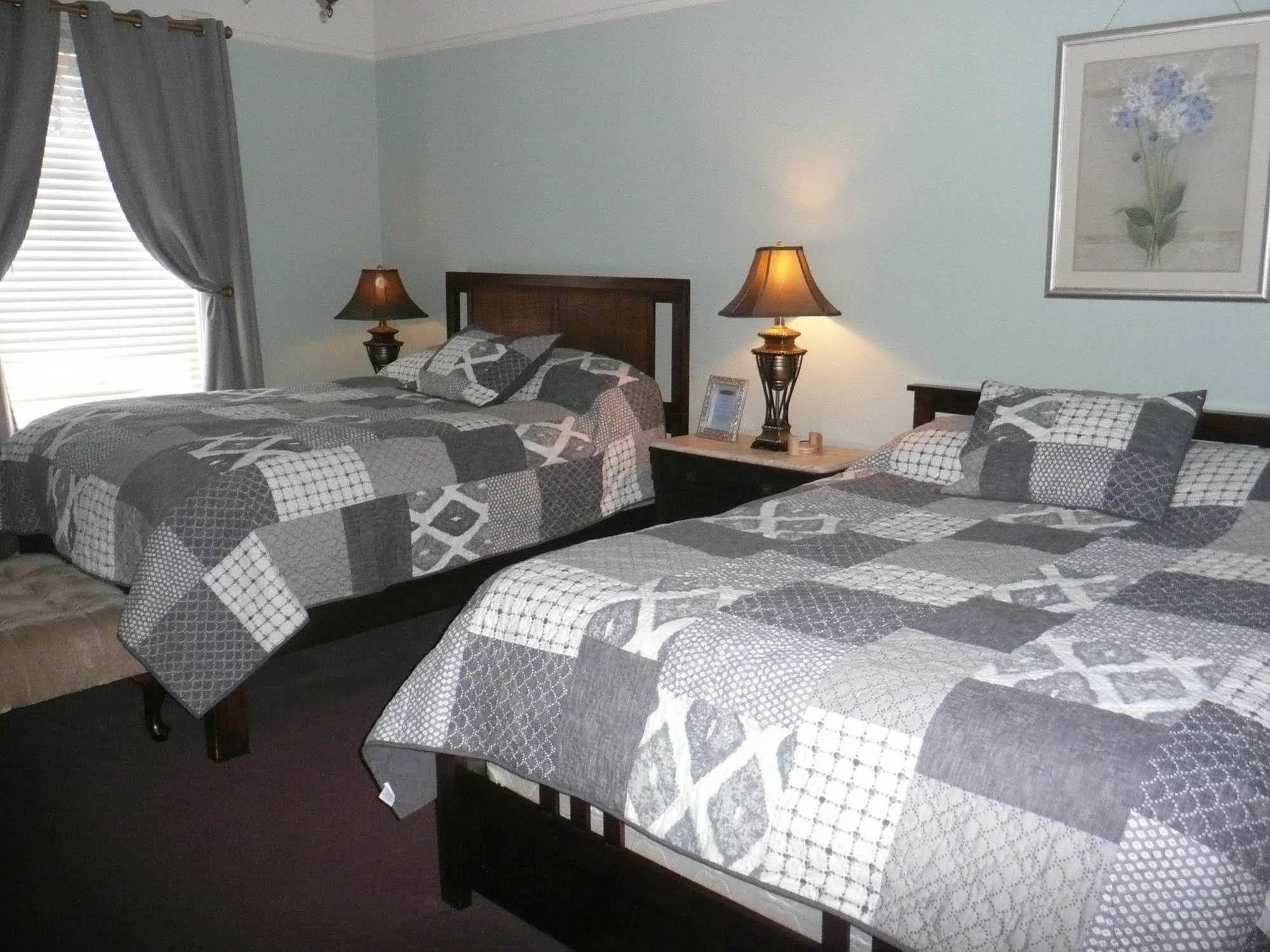 Tomales The Continental Inn מראה חיצוני תמונה